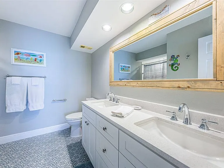 5901 Bahia Del Mar Cir #518 — Photo 19