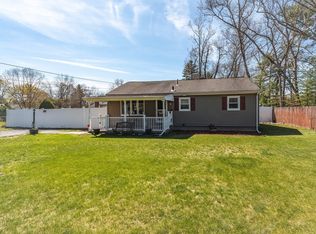 77 Jensen Cir, West Springfield, MA 01089