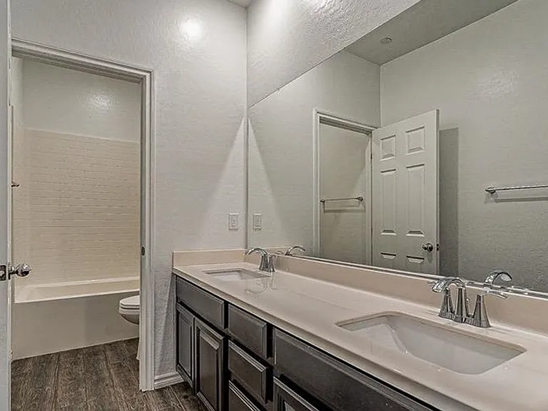 3159 Hazy Hills Ave — Photo 5