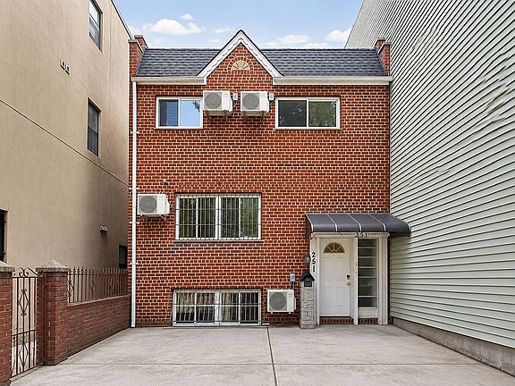 2nd image of 251 67th St