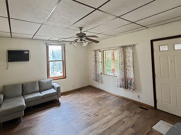 3rd image of 3420 Central Ave
