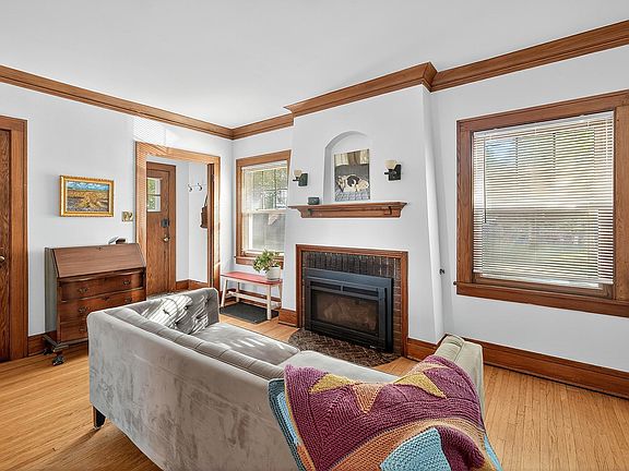 4th image of 1599 Juno Ave