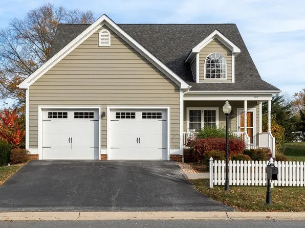 107 Bell Creek Dr, Staunton, VA 24401