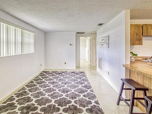 5th image of 8414 N Alaska St