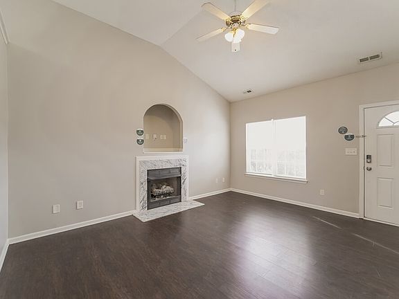 5th image of 6614 Hampton Way Dr