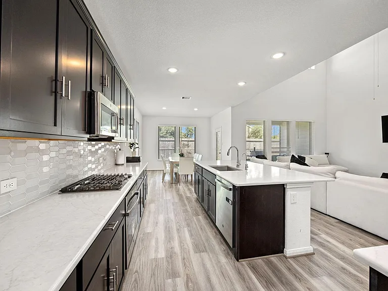 21467 Somerset Shores Xing — Photo 11