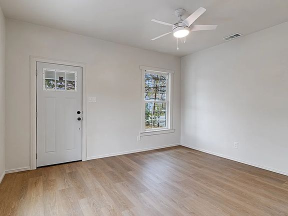 4th image of 3838 Peoria Ave #B