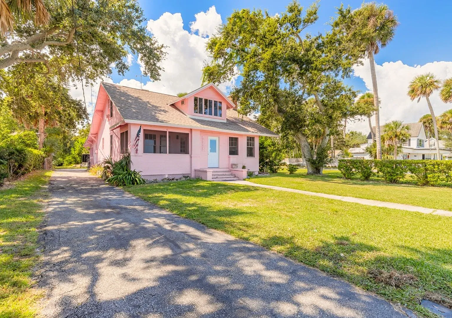 Historic Charm Meets Modern Comfort on the Halifax River! — Photo 1