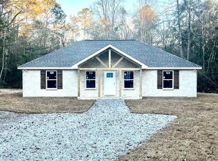 159 Bass Rd, Carriere, MS 39426