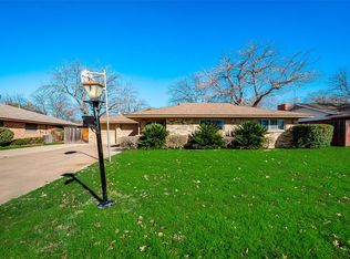 718 Danish Dr, Grand Prairie, TX