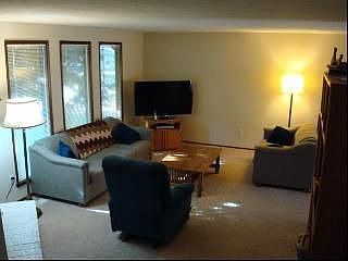 3rd image of 1125 S Robinhood St