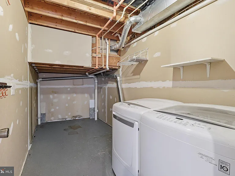 8110 Cerromar Way — Photo 20
