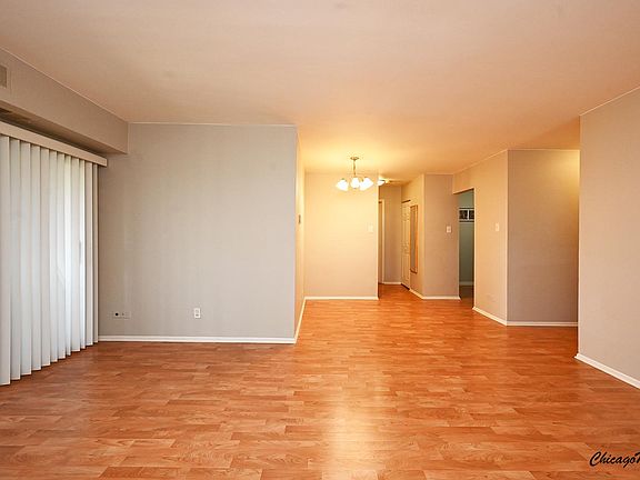 5th image of 675 Grove Dr APT 406