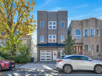 131 Zabriskie St FLOOR 2, Jersey City, NJ, 07307