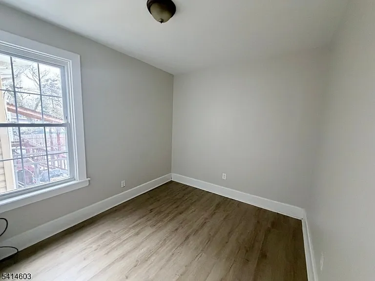 106 N 16th St #1 — Photo 5