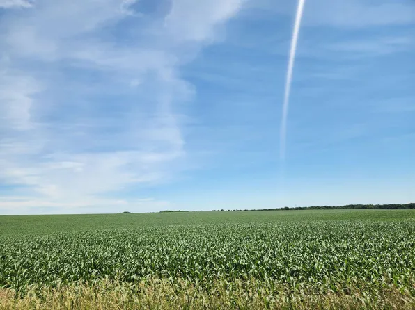 N Harlem Center Rd, Freeport, IL 61032