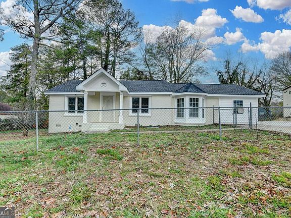 2nd image of 574 Glendale Rd