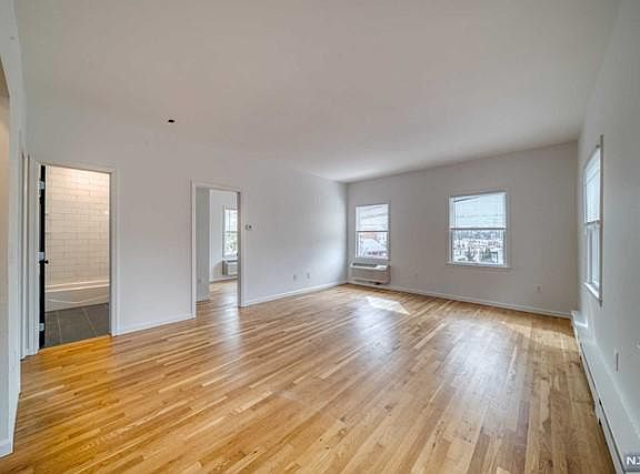 2nd image of 70 Linwood Ave APT 2S
