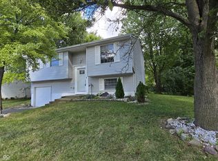 1127 Ridgepointe Dr, Indianapolis, IN 46234
