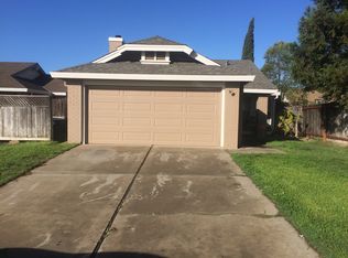 8000 Ruxton Ct, Sacramento, CA 95828
