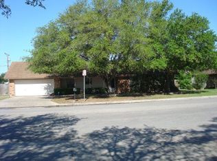 902 Lamar, Seguin, TX 78155