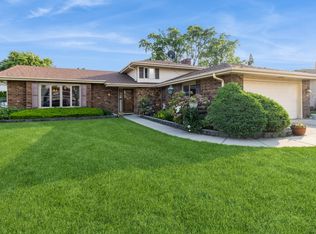 1243 W Byron Ave, Addison, IL 60101