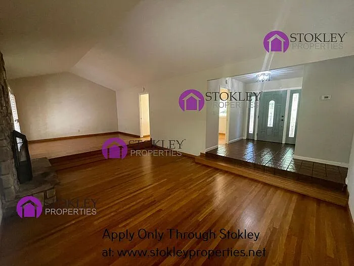 1833 Morello Ave — Photo 15