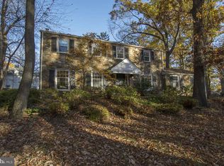 135 Lenape Dr, Berwyn, PA 19312