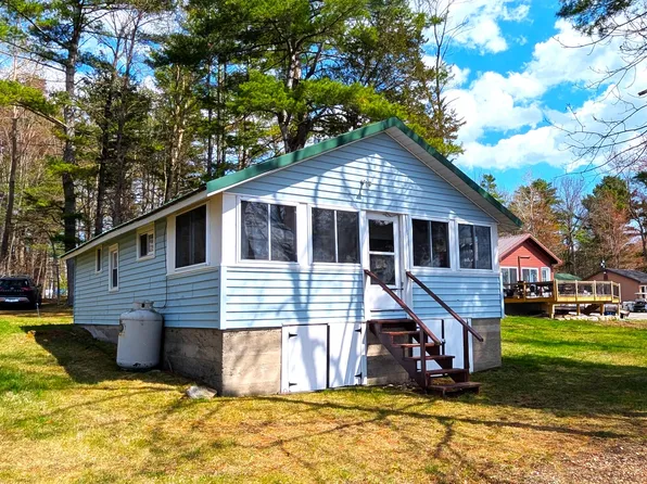 241 Corlear Dr, Willsboro, NY 12996