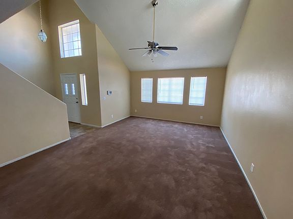 2nd image of 3423 Penthouse Pl