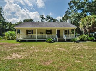 58 Friendship Ln, Beaufort, SC 29907
