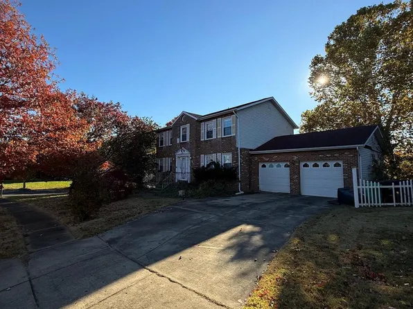 9006 Trubador Dr, Clinton, MD 20735