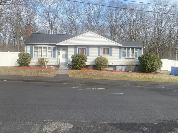 4 Skyview Rd, Randolph, MA 02368