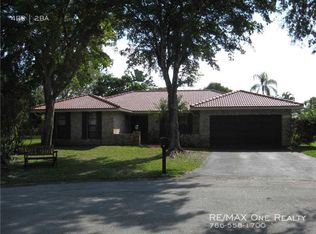 2084 NW 100th Way, Coral Springs, FL 33071
