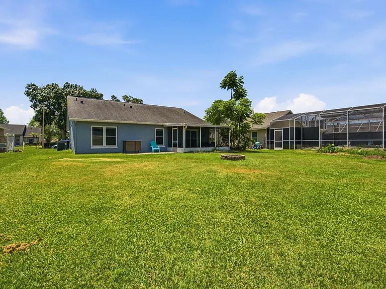 12118 Dickenson Ln — Photo 23