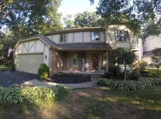 7049 Cloister Rd, Toledo, OH 43617