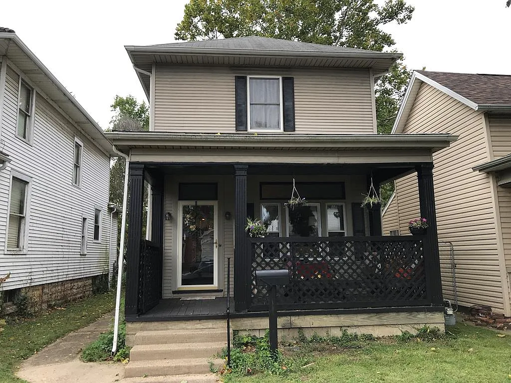 312 N High St photo 1