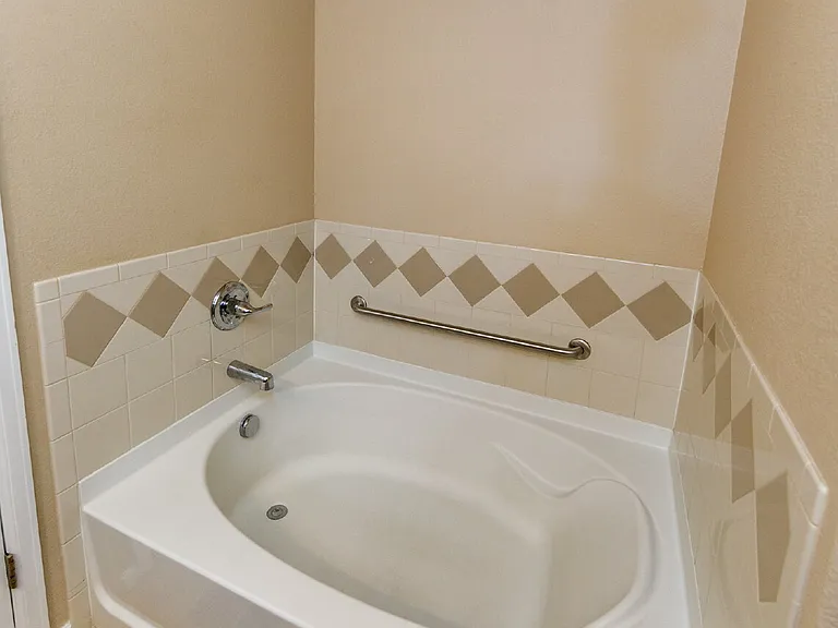 6104 Hayfield Pl — Photo 26