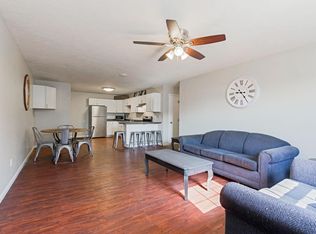 406 Dewey Ave APT 7, Normal, IL 61761