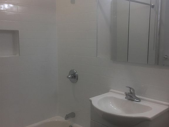 5th image of 336 E 82nd St APT 4D