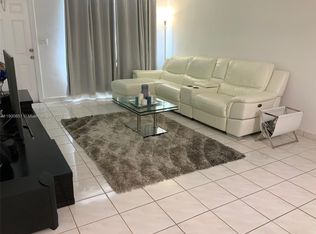 1130 11th St APT 3E, Miami Beach, FL 33139