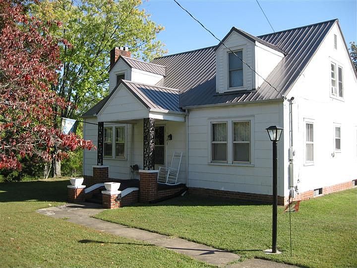 2nd image of 1123 W Irish St