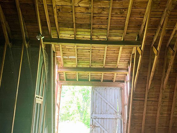5th image of 151 Homan Road