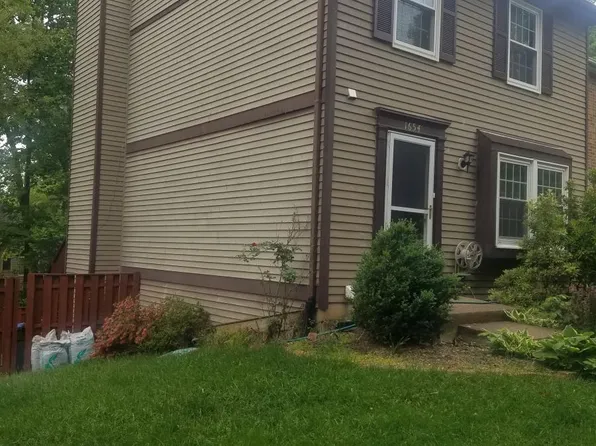 1654 Sierra Woods Dr, Reston, VA 20194
