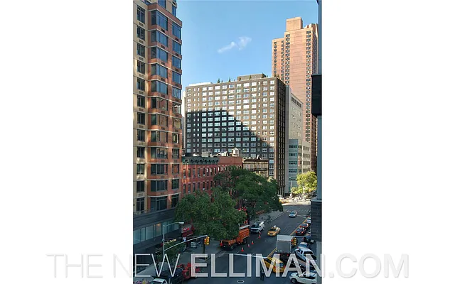 Rented by Douglas Elliman | media 33