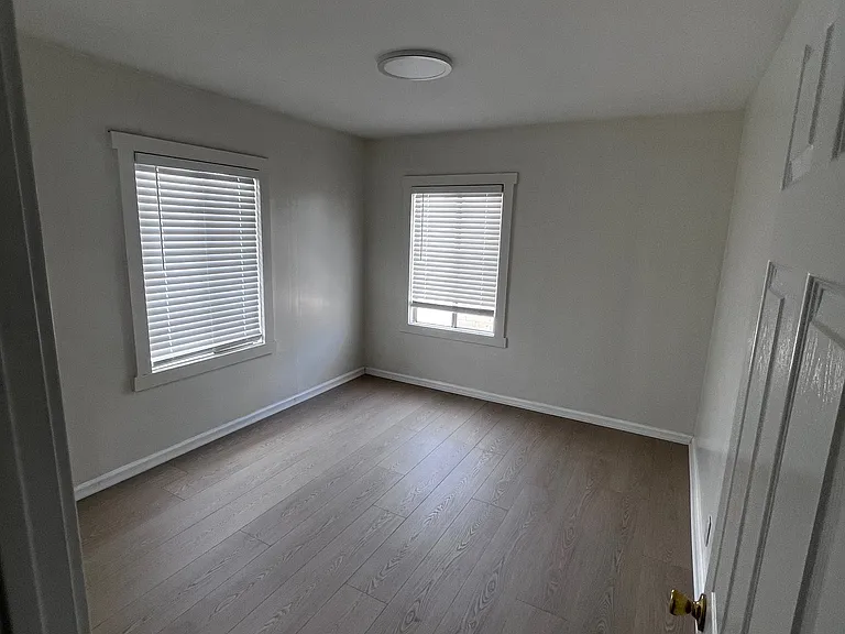 1501 S Garfield Ave — Photo 14