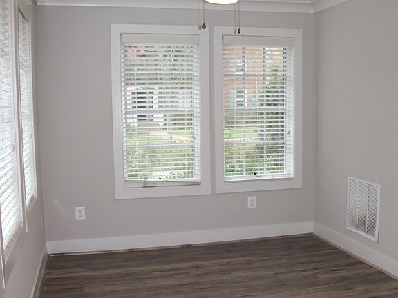 4th image of 904 N Buchanan Ct #904