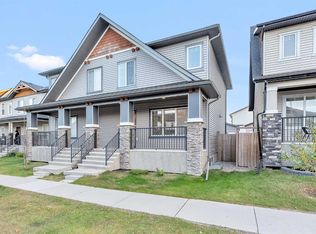 357 E Skyview Ranch Rd NE, Calgary, AB T3N 0K8