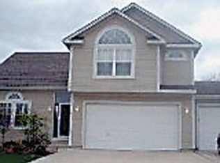 2237 Martha Ln, Greenwood, MO 64034