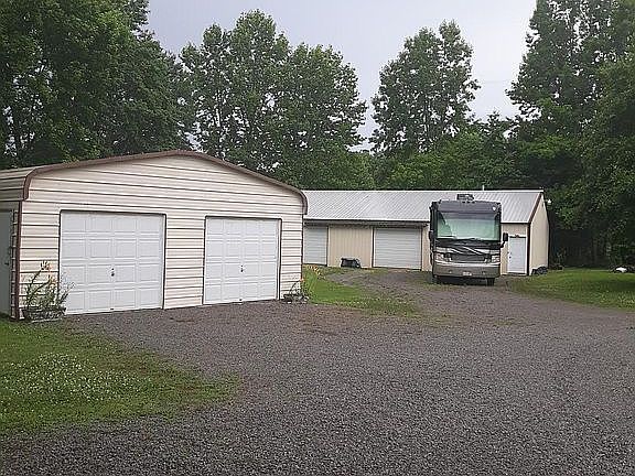 5th image of 310 County Road 717
